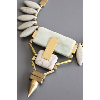 BKN316 Geometric bib necklace with magnesite and serpentine