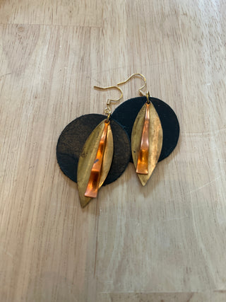 Jess Abernethy Esme earring black