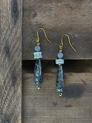 Carved Vertebrae Drop Earring with Chalcedony and Black Agate